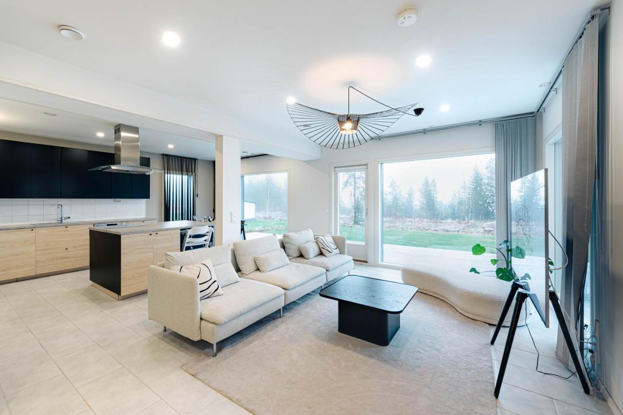 Villa Aurora Рованиеми Экстерьер фото